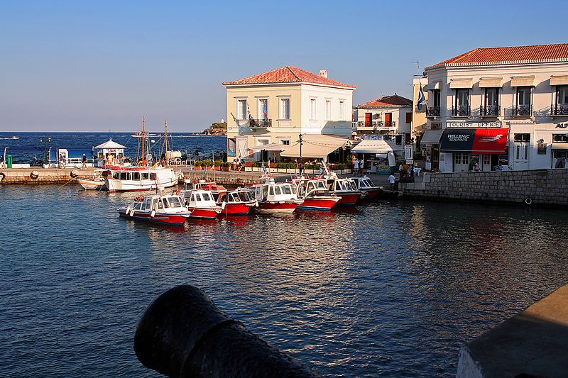 Σπέτσες