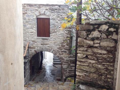 Μονή