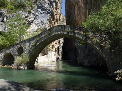 Î£ÏÎ®Î»Î±Î¹Î¿, ÎÏÎµÎ²ÎµÎ½Î¬